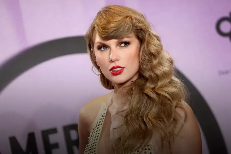 Taylor Swift lanzó un vinilo con forma de corazón por el día de los enamorados