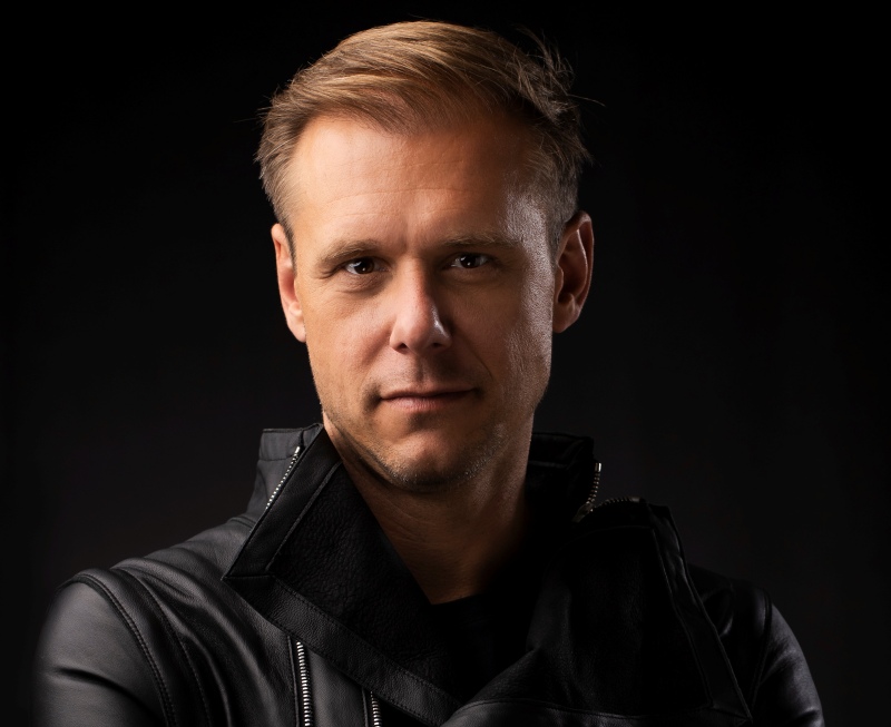 Armin van Buuren anuncia la salida de "Breathe In", su nuevo álbum